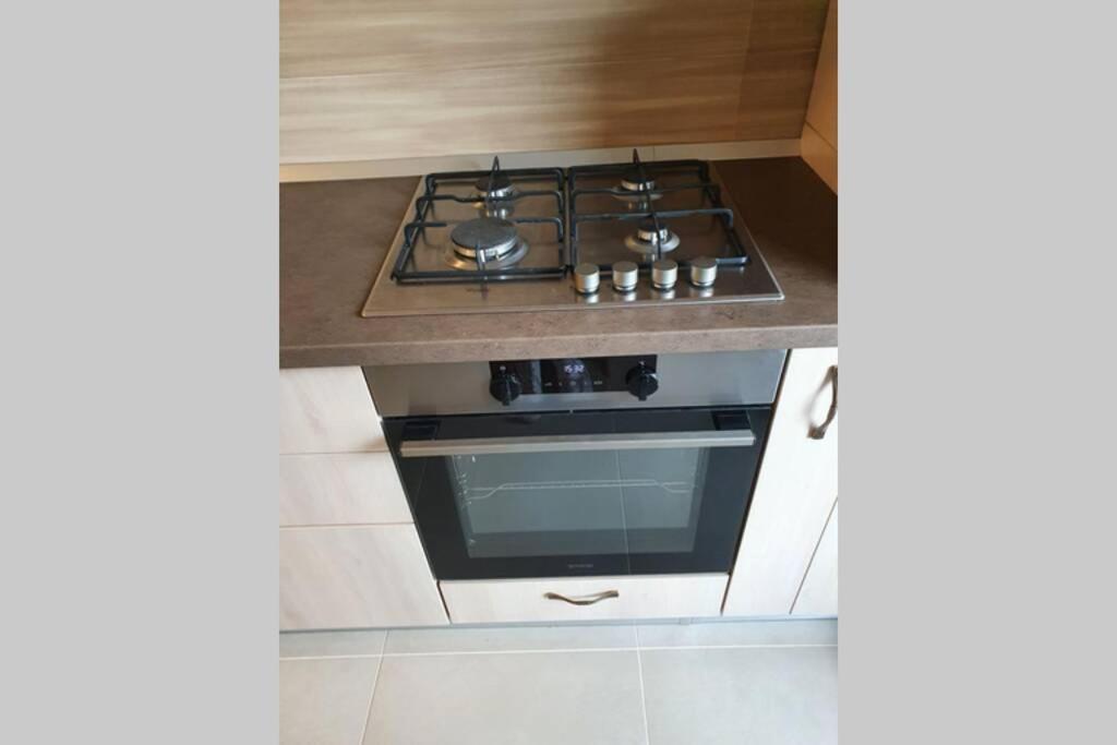 布加勒斯特Confort Studio With A Marvelous Kitchen公寓 外观 照片
